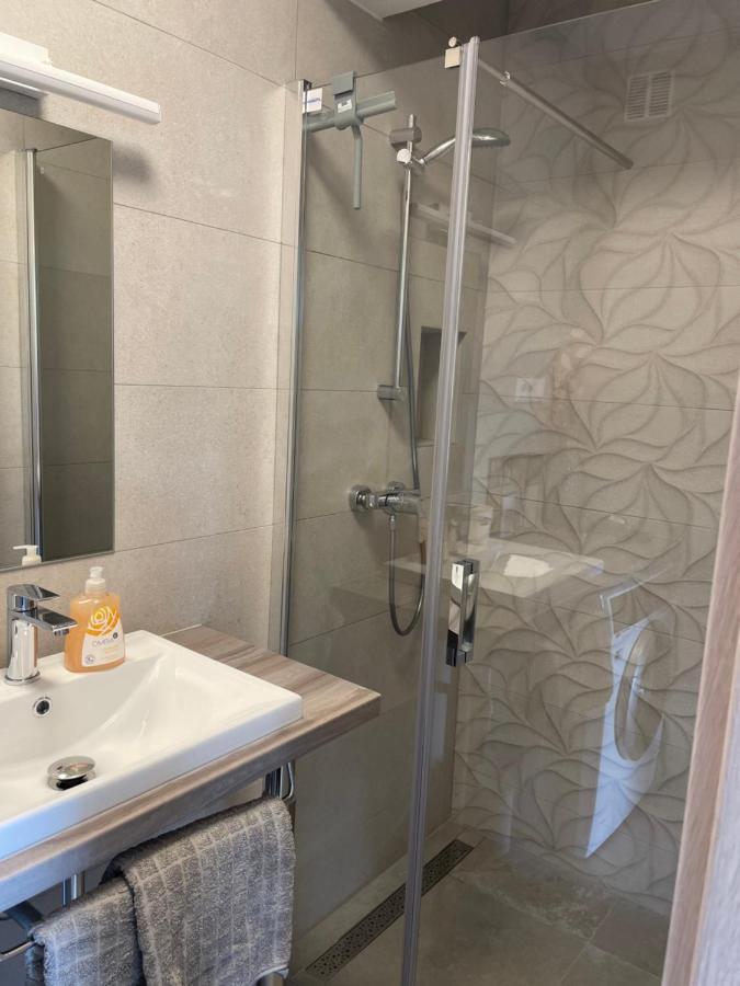 Sandra Apartments Makarska Luaran gambar