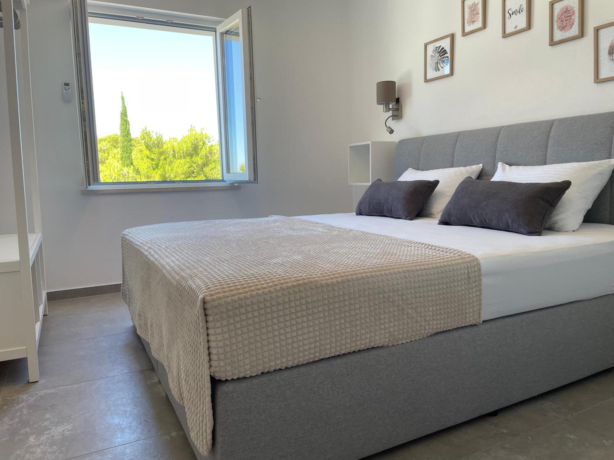 Sandra Apartments Makarska Luaran gambar